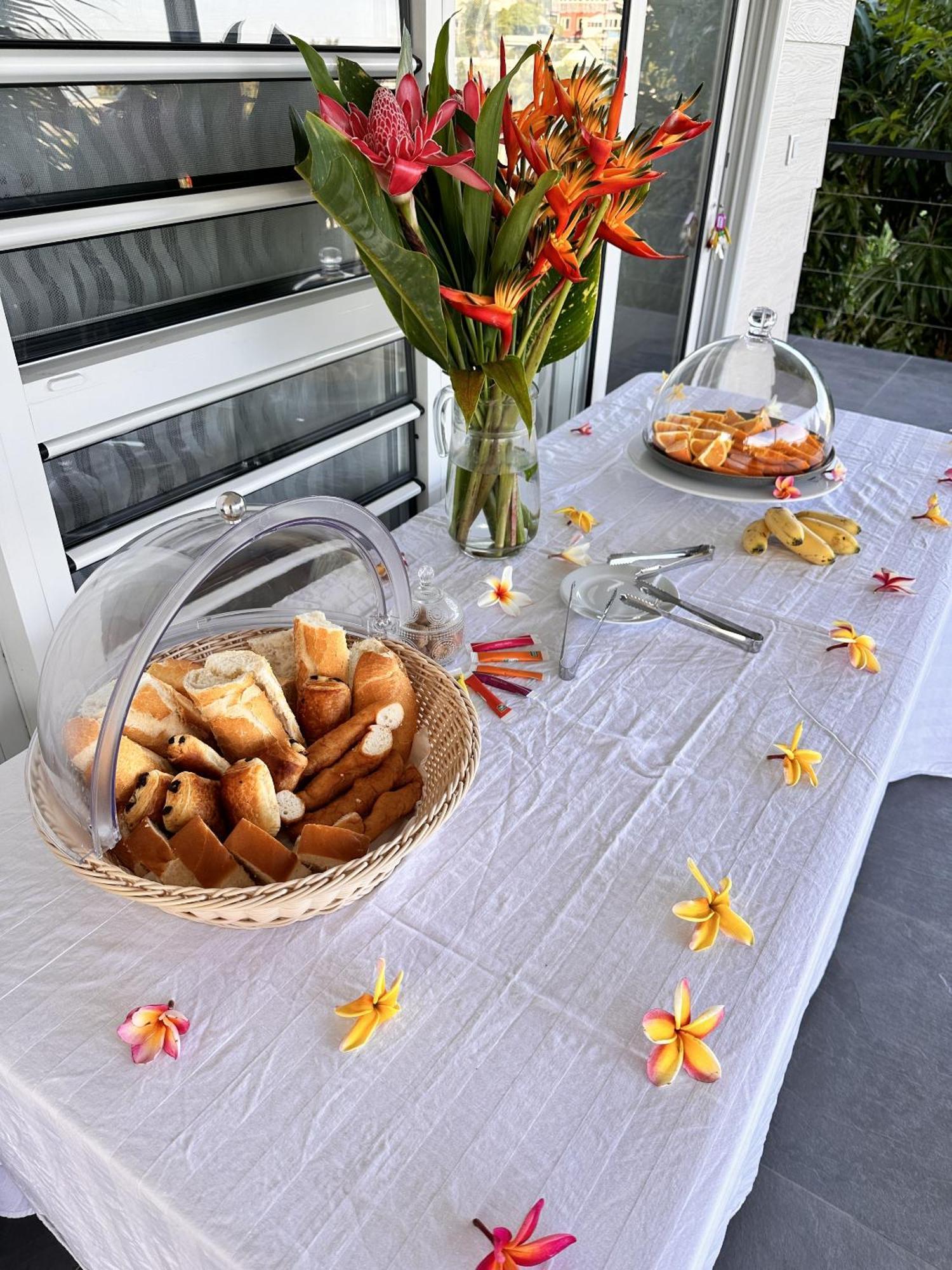 Ononui Lodge Airport, Ocean-View, Private Bathroom And Balcony, Free Wifi And Parking, On-Site Car Rental Faaa Exteriér fotografie