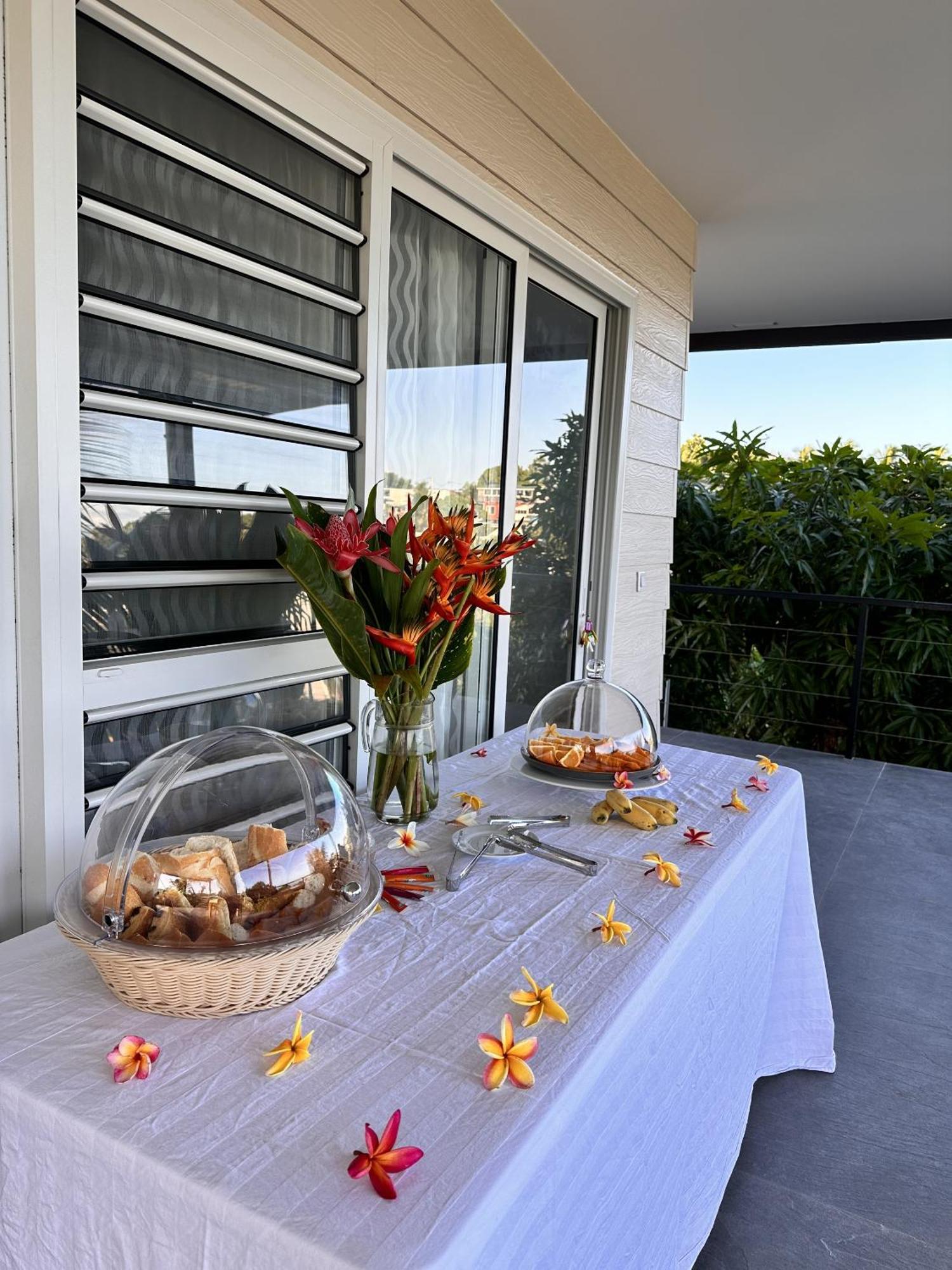 Ononui Lodge Airport, Ocean-View, Private Bathroom And Balcony, Free Wifi And Parking, On-Site Car Rental Faaa Exteriér fotografie