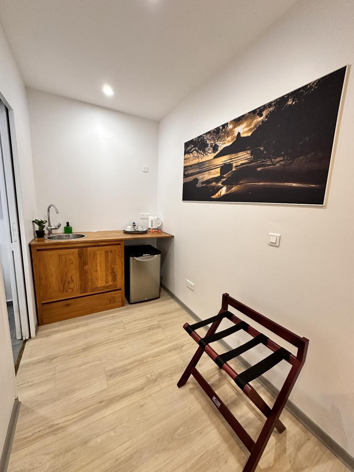 Ononui Lodge Airport, Ocean-View, Private Bathroom And Balcony, Free Wifi And Parking, On-Site Car Rental Faaa Exteriér fotografie