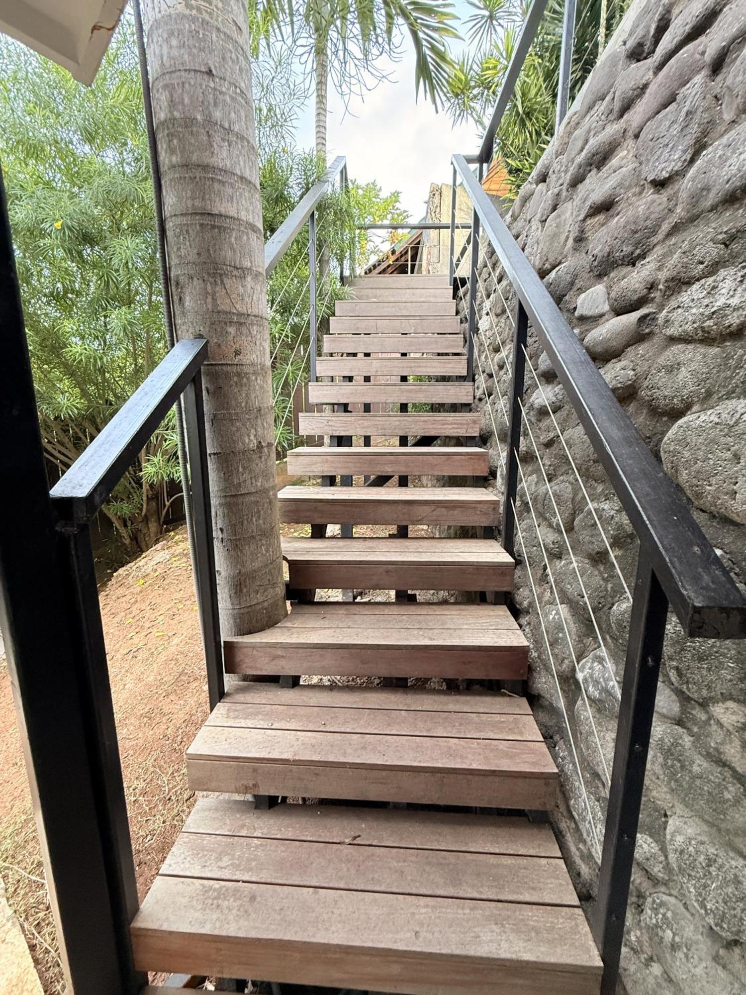 Ononui Lodge Airport, Ocean-View, Private Bathroom And Balcony, Free Wifi And Parking, On-Site Car Rental Faaa Exteriér fotografie